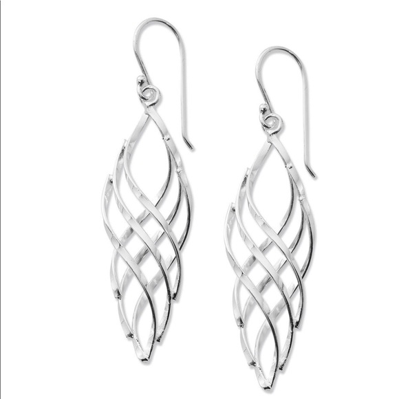 Jewelry - Twist wire drop earrings